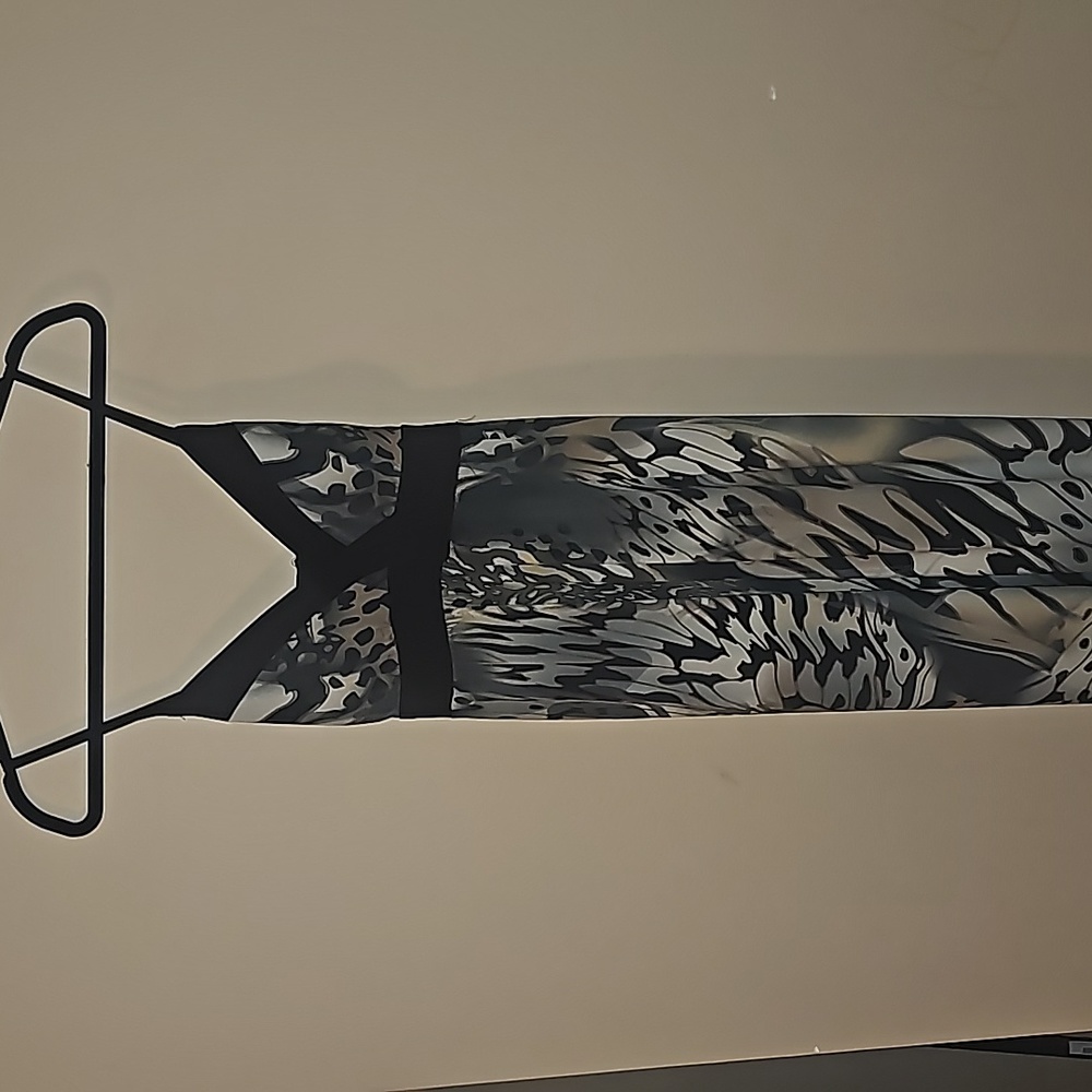 Juniors dress size medium